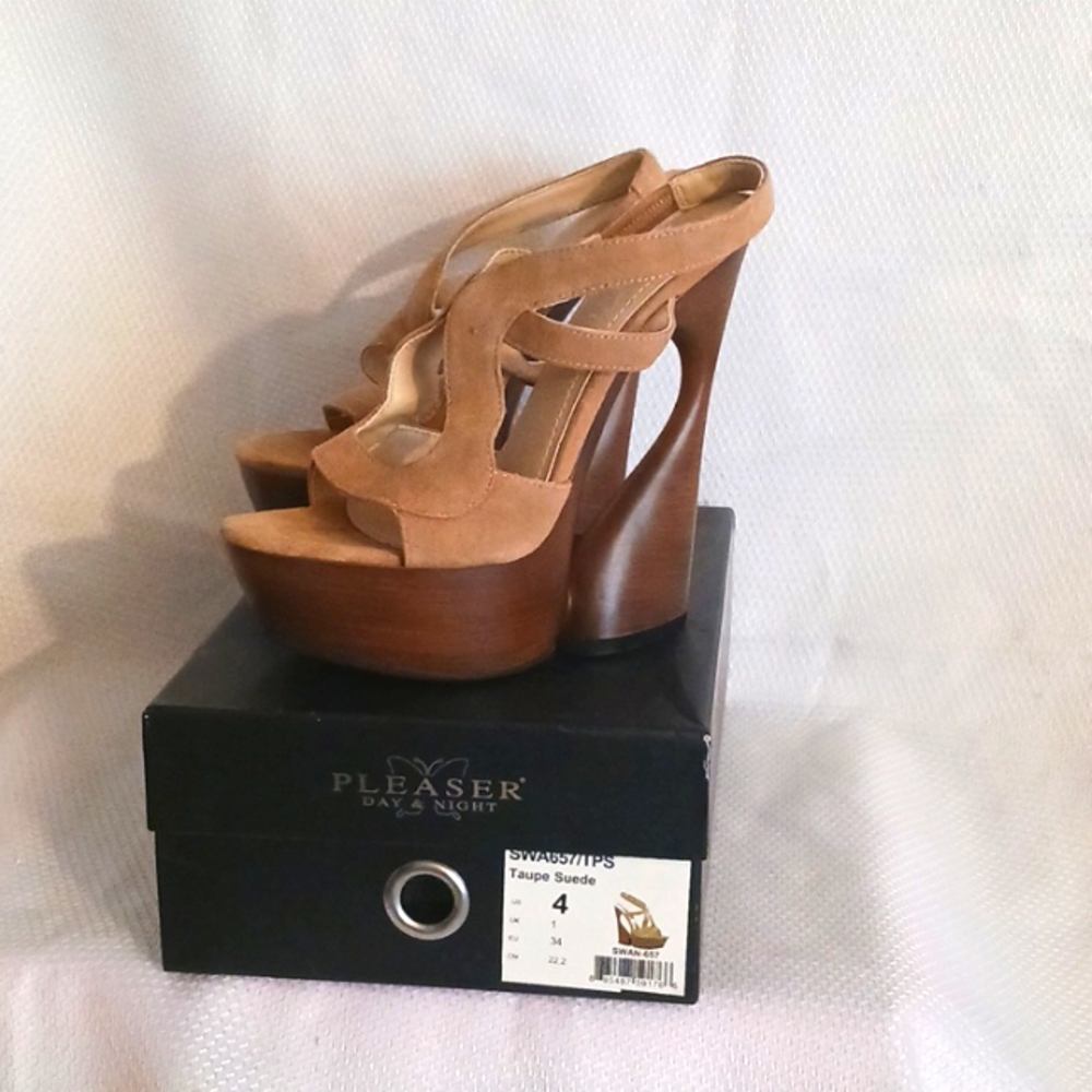 Pleaser Day & Night suede swan design